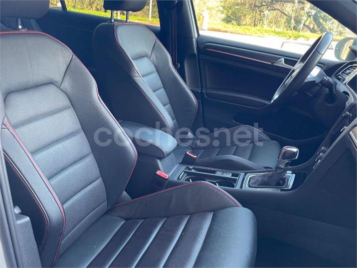 volkswagen-golf-gti-tcr-foto10