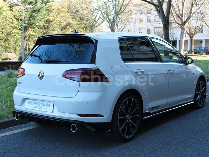 volkswagen-golf-gti-tcr-foto2