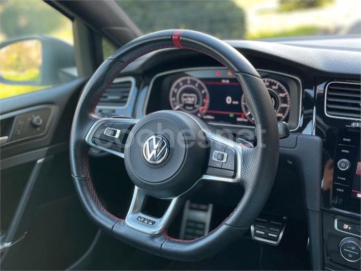 volkswagen-golf-gti-tcr-foto9